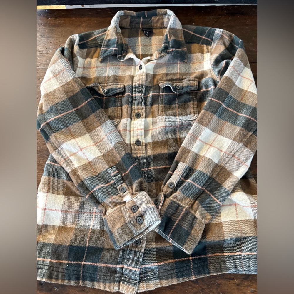 Patagonia Checkered Button Down Shirt - Brown and Green